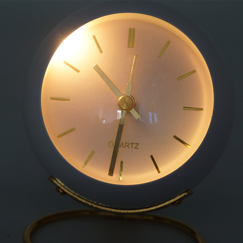 Kalsten | Minimalistic round table clock