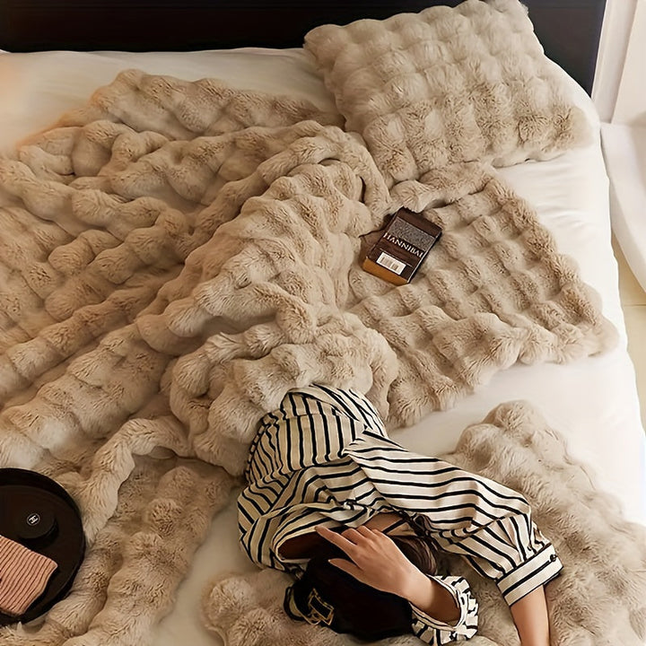 Elegant Rabbit Fleece Blanket - Luxury and Durable Kalsten