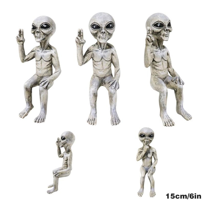 Alien Garden Statue | Kalsten