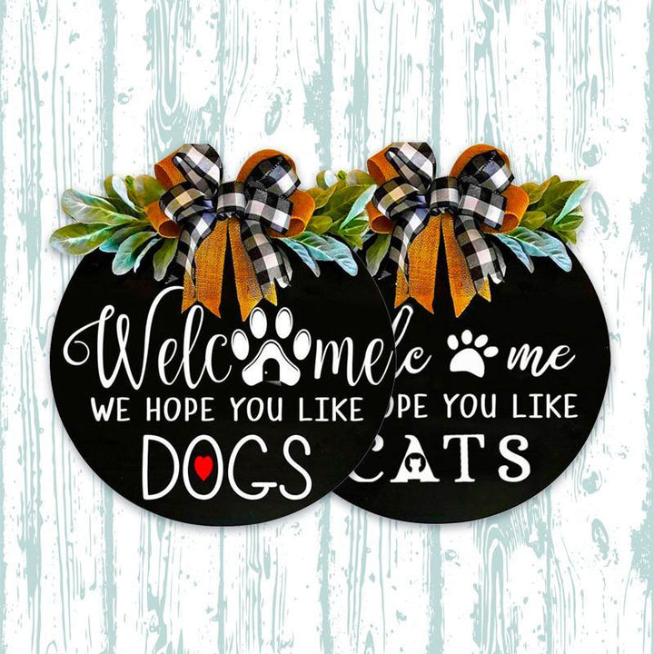 Wooden Welcome Panel on Animals | Kalsten