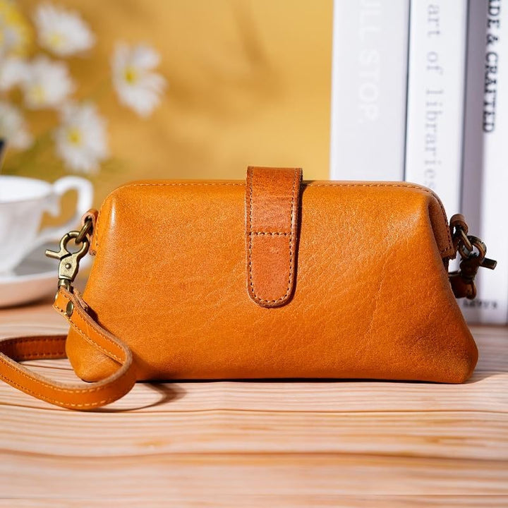 Kalsten | Vintage handmade leather bag