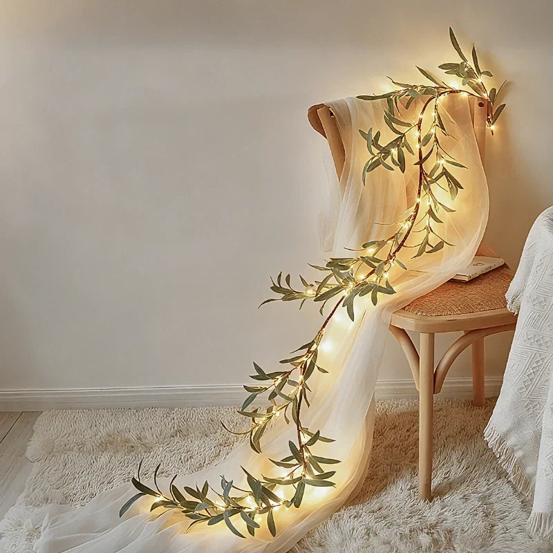 Kalsten | Botanical Garland Light