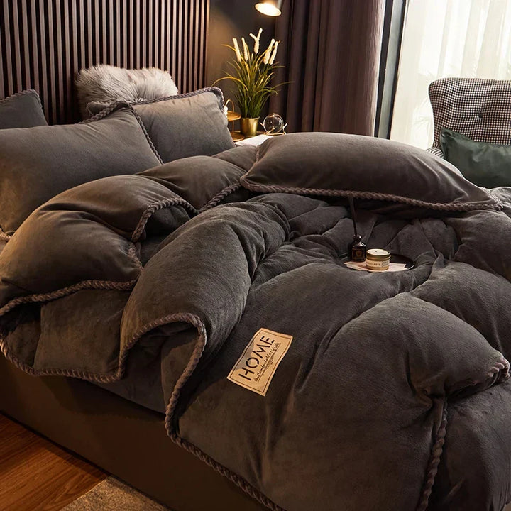 PlushHaven Luxe Velvet Duvet Cover Set – Kingsize Warmth & Comfort Kalsten