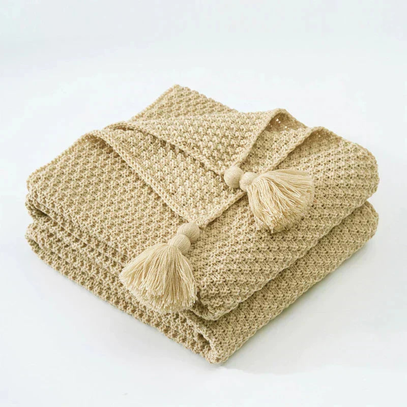 Skanto | NordiWrap Knitted Wool Blanket with Fringes | Nordic Design | Cozy & Elegant | Perfect for Home