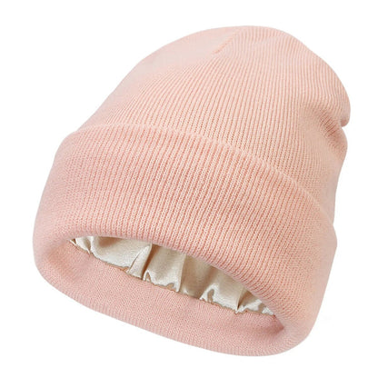 BowLift | Noor Silk Winter Hat – Wool & Silk – Anti-Frizz Hair Protection