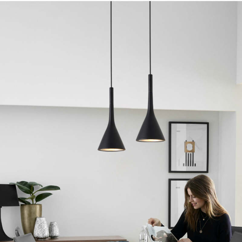 Modern Triangle Pendant Lamp - Trionda | Kalsten