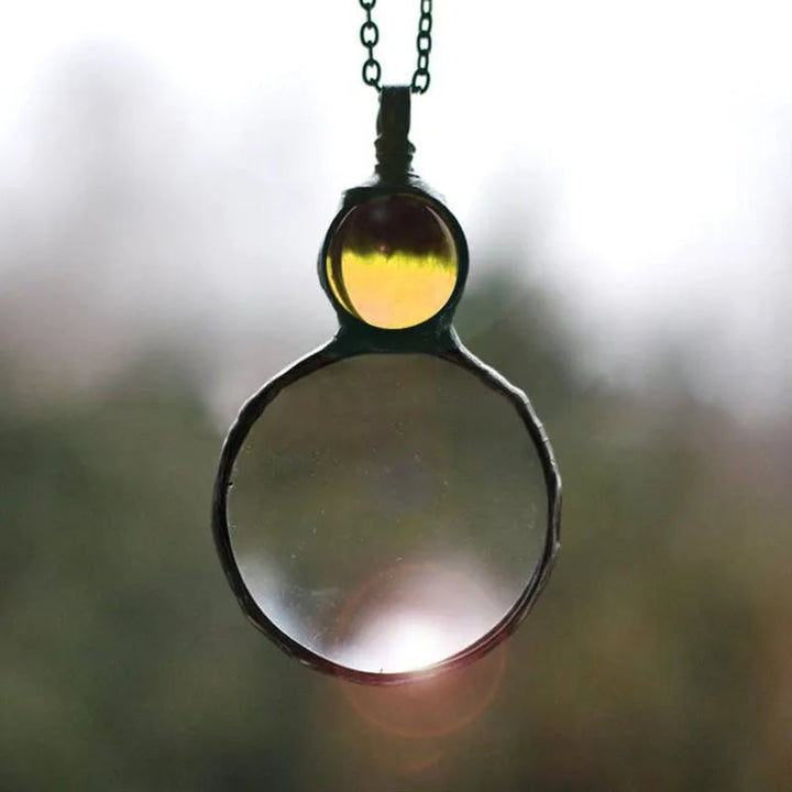 Kalsten | Necklace with magnifying pendant