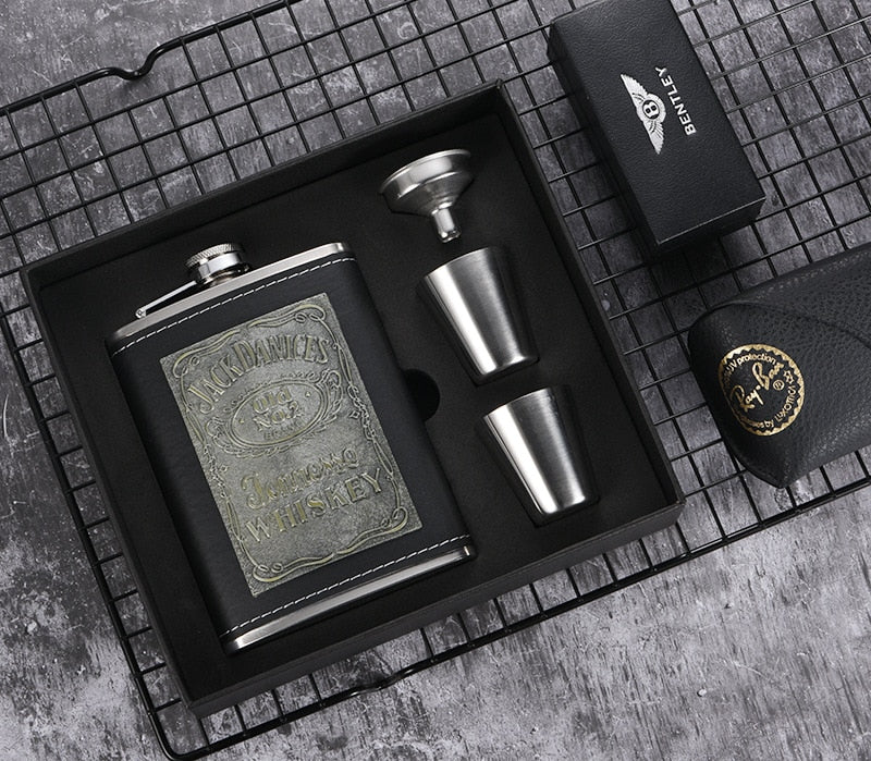 Stainless Steel Whisky Flask – 8oz, Gift Box Set