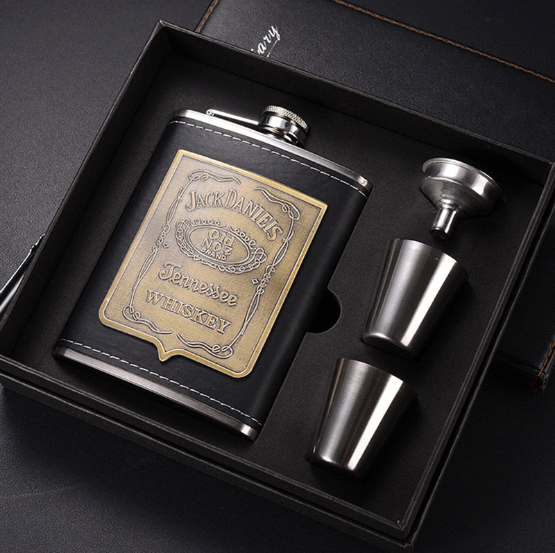 Stainless Steel Whisky Flask – 8oz, Gift Box Set