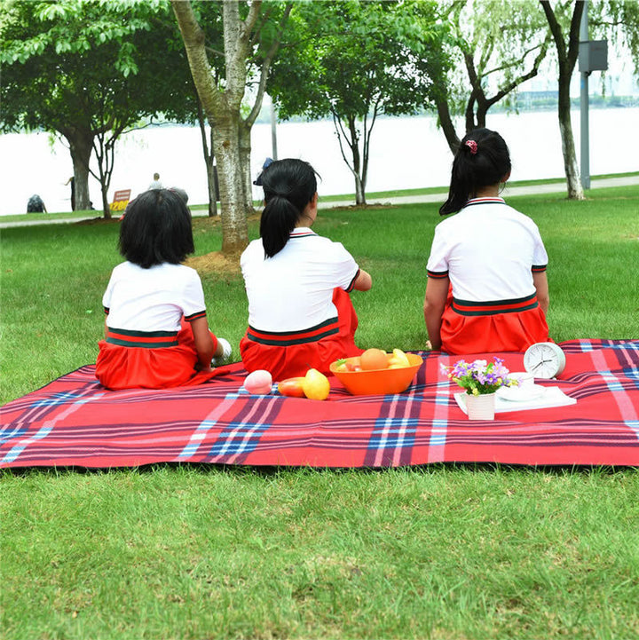 Picnic blanket with water-repellent underside and easy-care material Kalsten