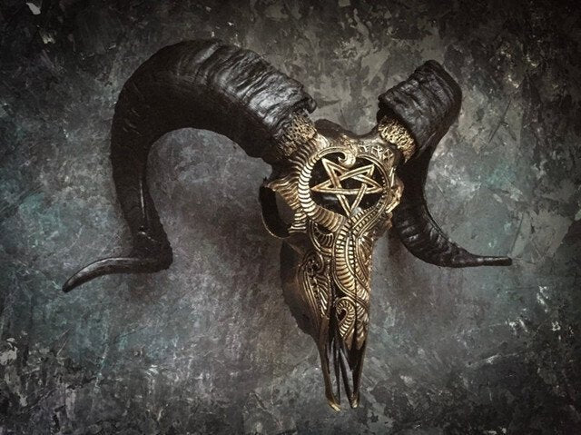 Kalsten | Carved Ram Skull