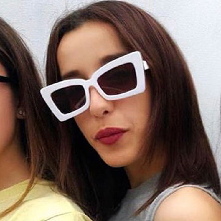 Women’s designer sunglasses with modern geometric frame Kalsten
