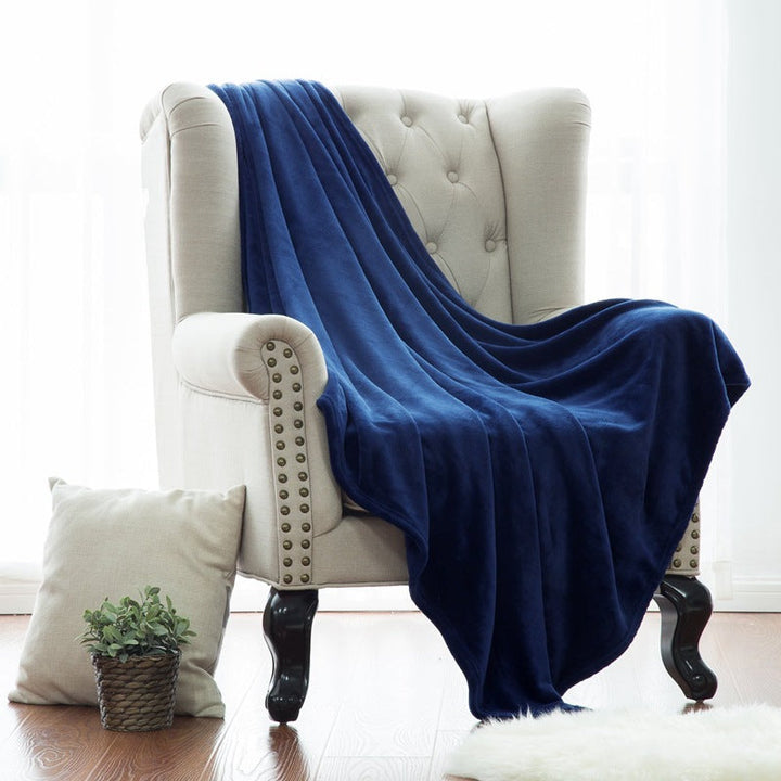 Women Luxurious and extremely soft fleece blanket Kalsten