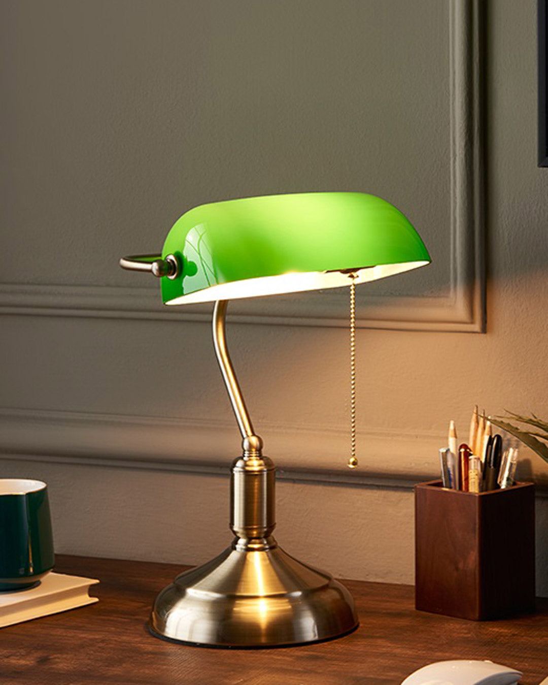Kalsten | Classic Banker Lamp