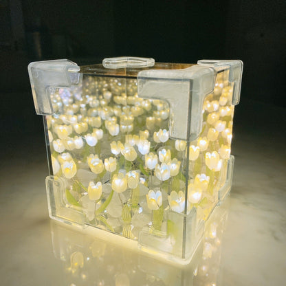 Blossom Box | Magic Tulip Light | Wreath