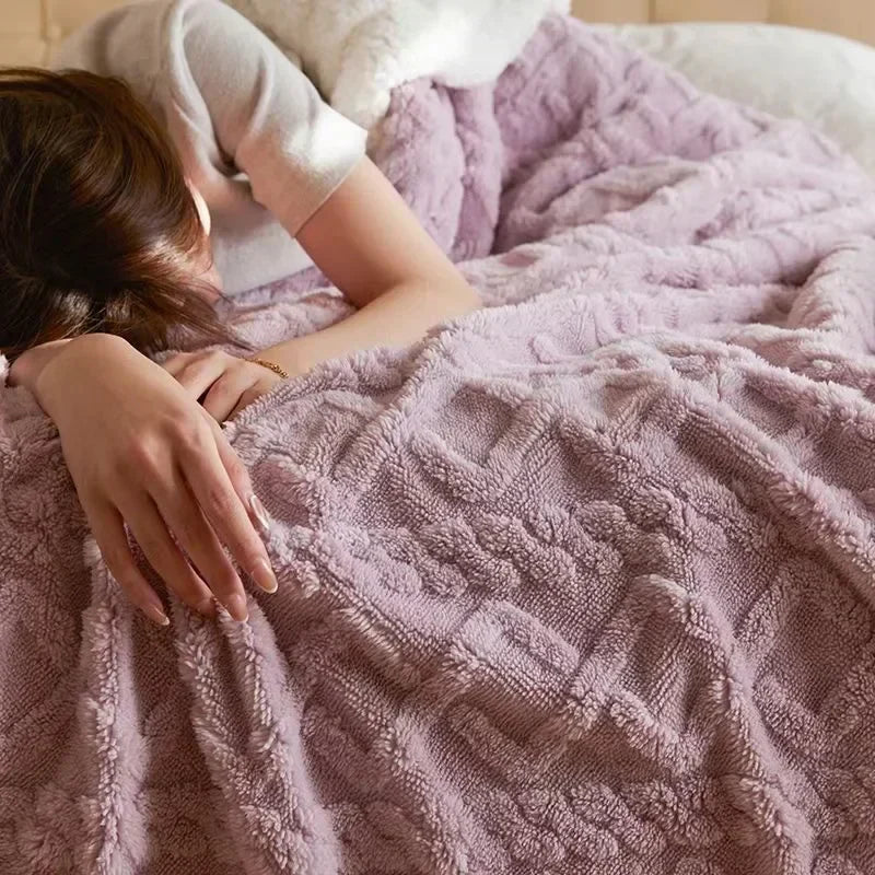 Kalsten | Thick Lambswool Winter Fleece Blanket - LuxyCozy