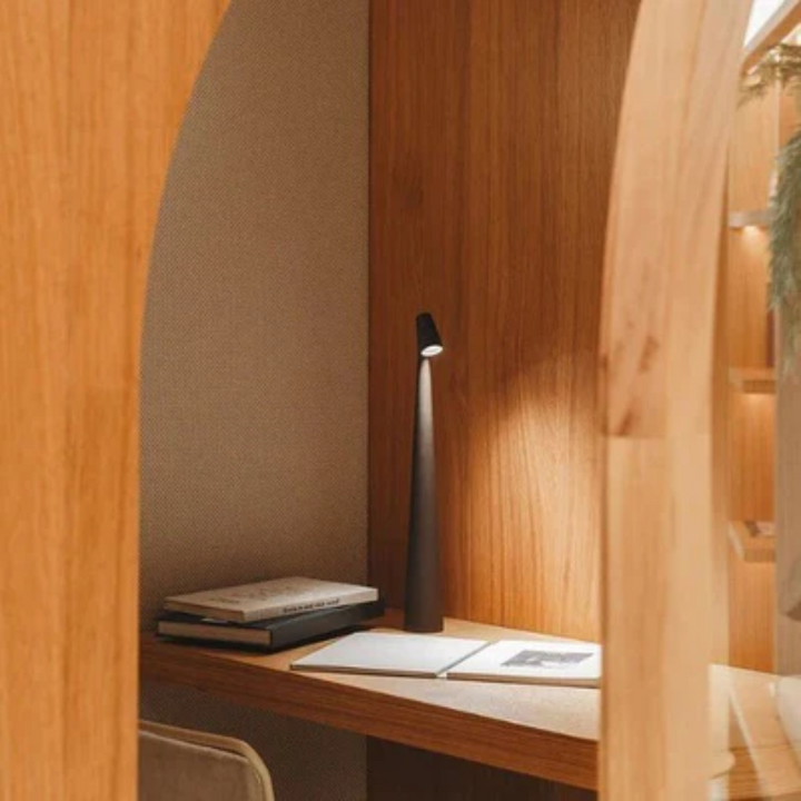 Wireless Scandinavian Minimalist LED Table Lamp | Kalsten