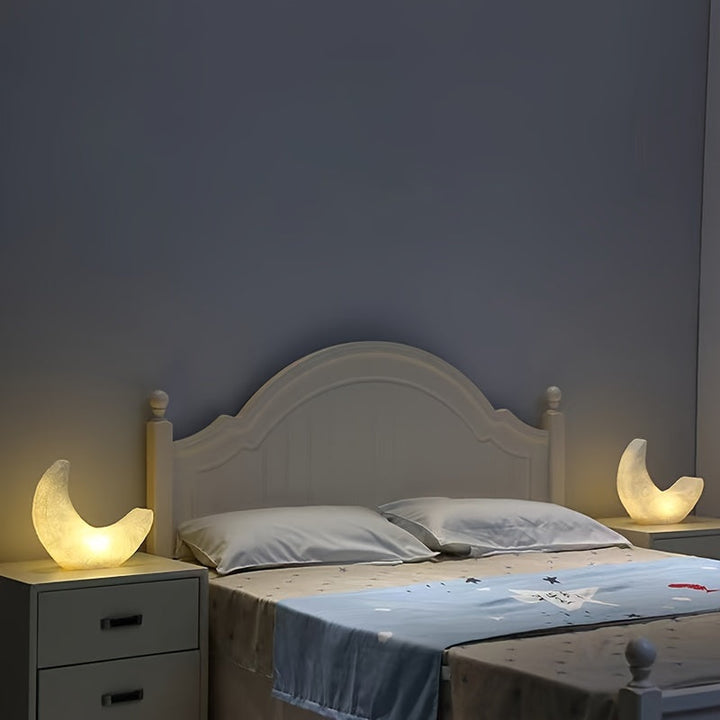 Kalsten | Half Moon Night Lamp in Art Deco Style – Battery Powered with Switch