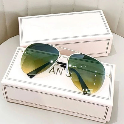 Men's gradient pilot sunglasses with UV400 protection