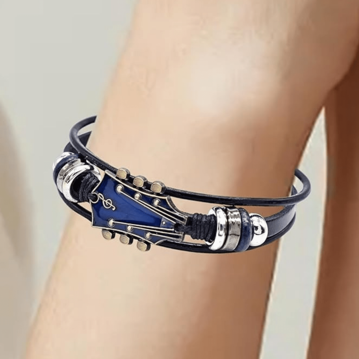 Skanto | Leather Bracelet with Guitar-Inspired Design