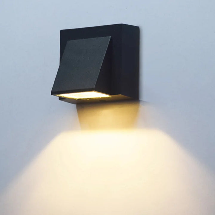 Modern outdoor wall light – Weatherproof LED wall lamp for garden and terrace | Kalsten