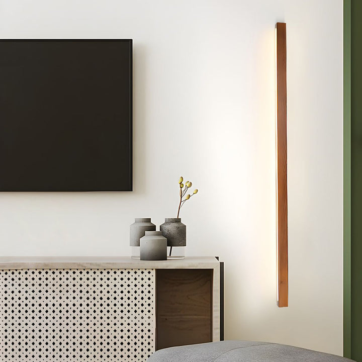 Arlo Linear Wood Lamp bracket Wall Light | Kalsten