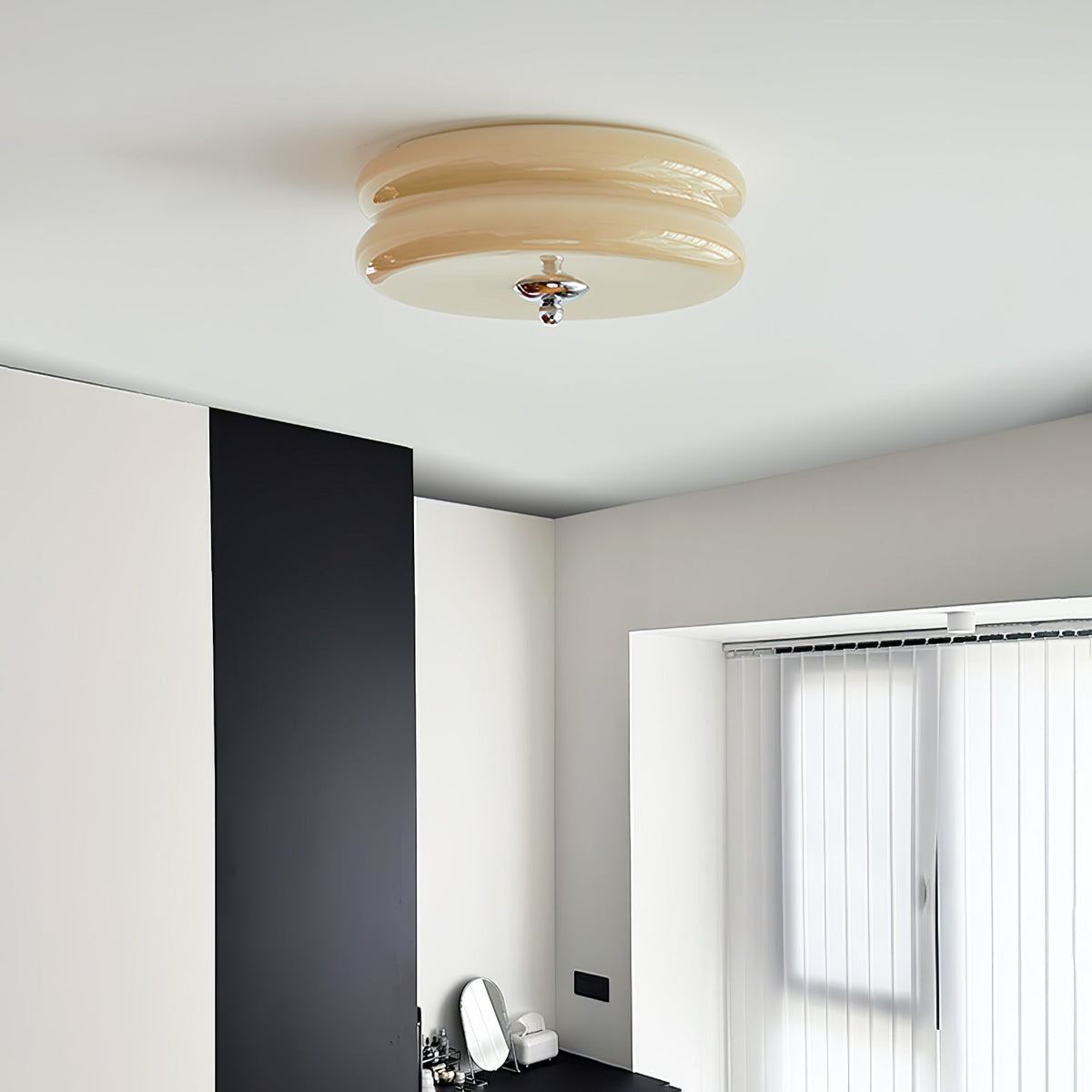 Skanto | Vintage Art Deco Chandelier