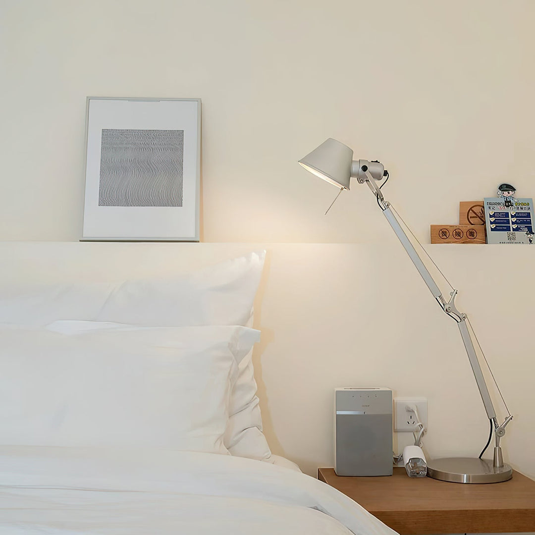 Brady Rocker Arm Table Lamp | Kalsten