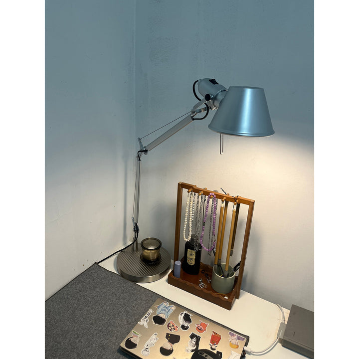 Brady Rocker Arm Table Lamp | Kalsten