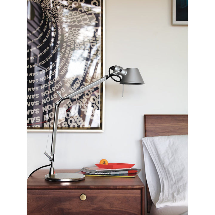 Brady Rocker Arm Table Lamp | Kalsten