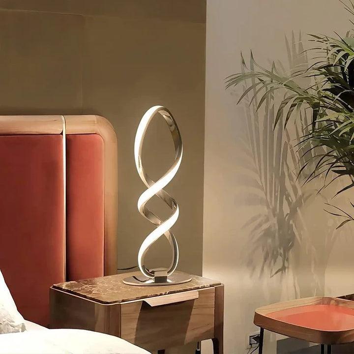 Luxe Lines Table Lamp | Kalsten