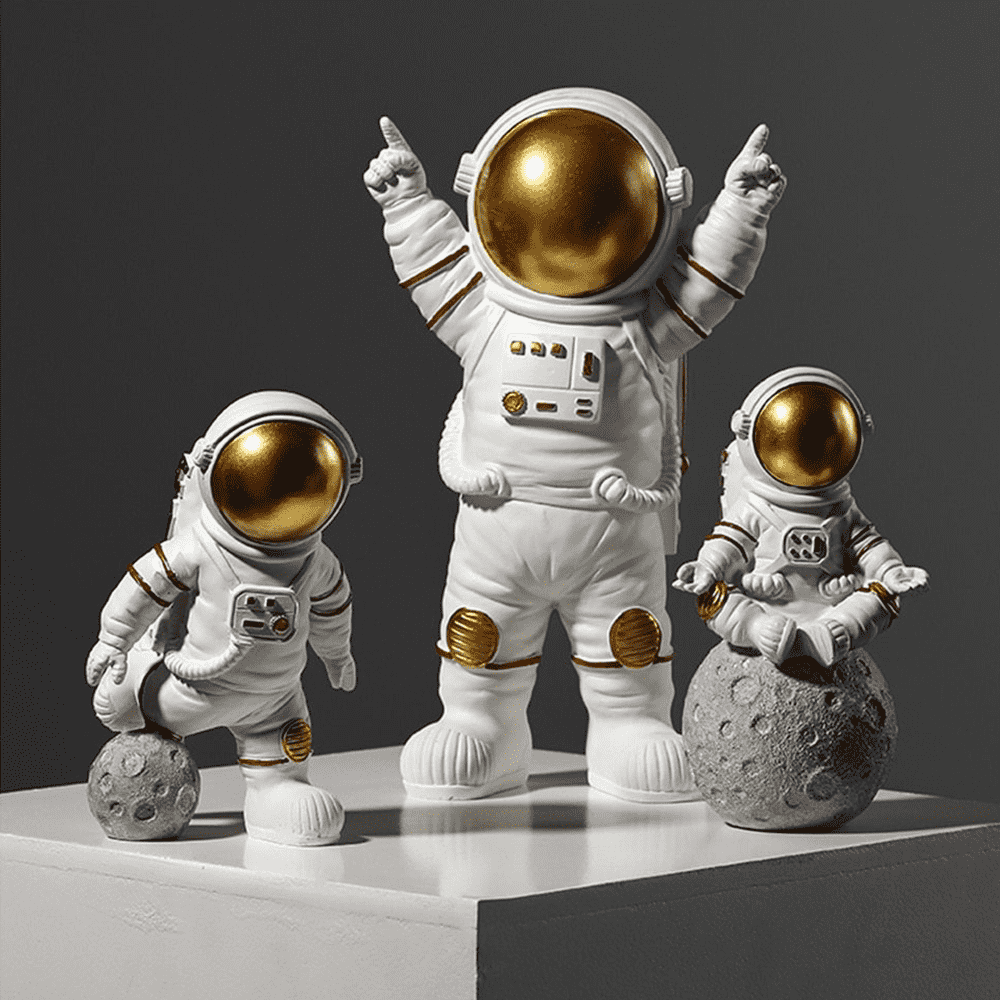 Astronaut Figurine | Kalsten
