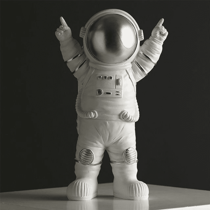 Astronaut Figurine | Kalsten