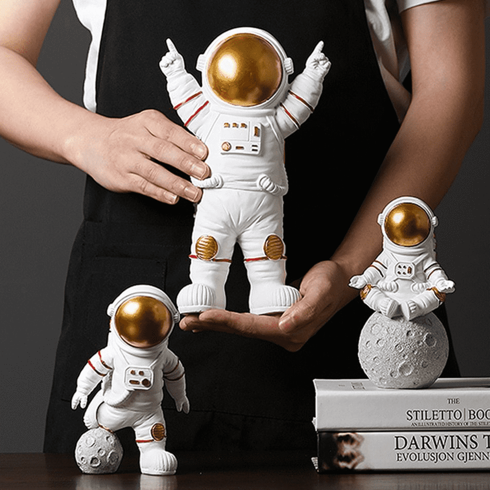 Astronaut Figurine | Kalsten