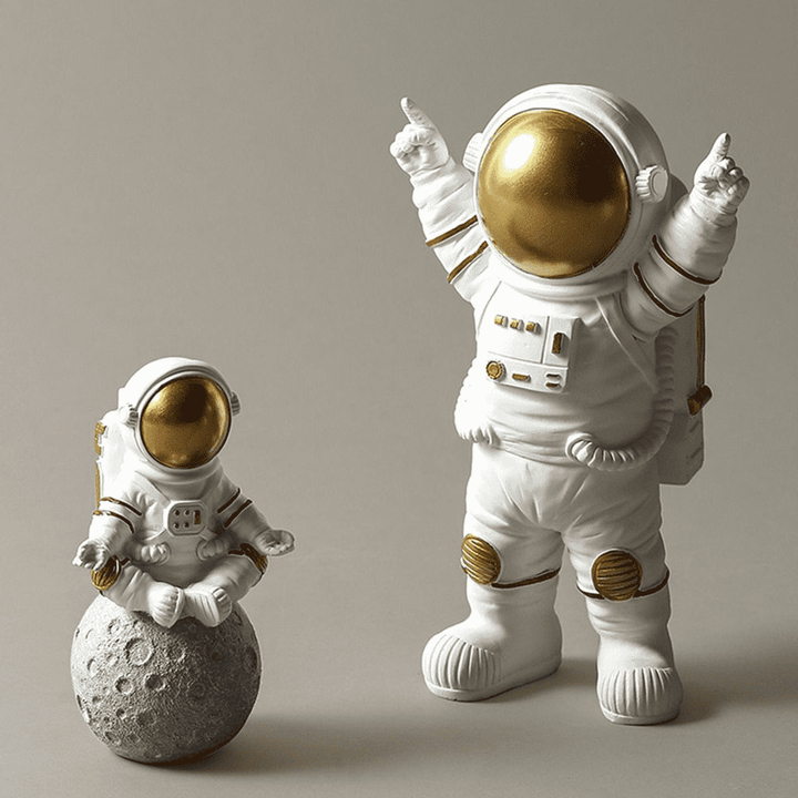 Astronaut Figurine | Kalsten