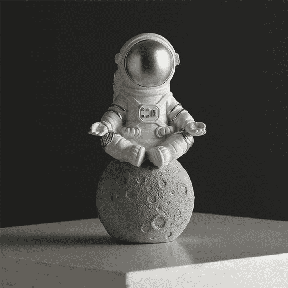 Astronaut Figurine | Kalsten