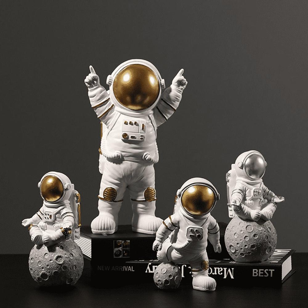 Astronaut Figurine | Kalsten