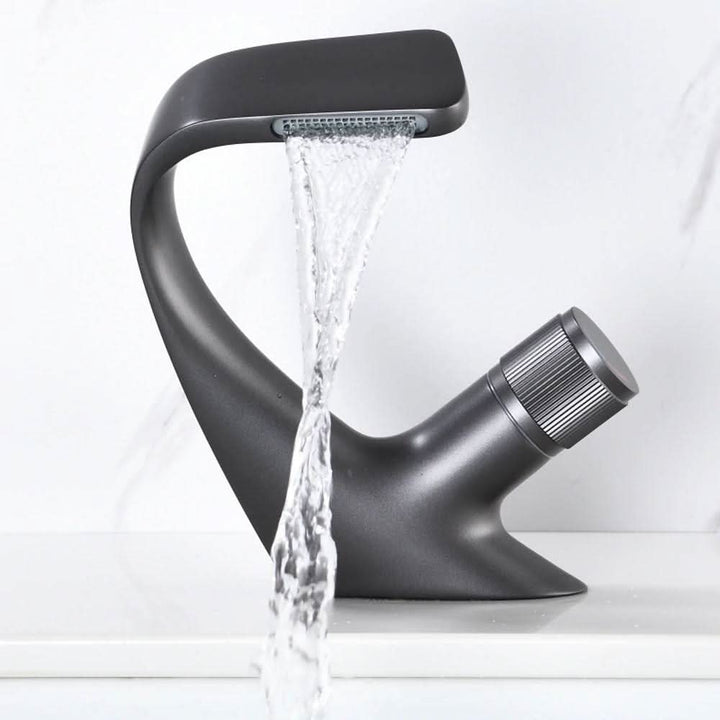 Kalsten | Modern Bathroom Sink Mixer Faucet – Stylish Chrome Tap