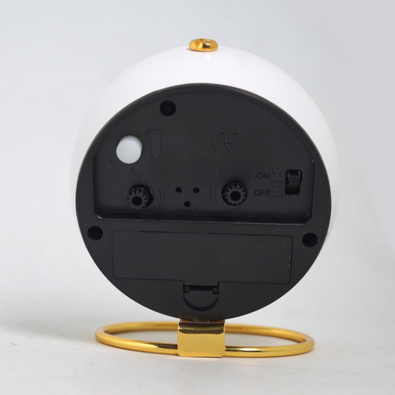 Kalsten | Minimalistic round table clock