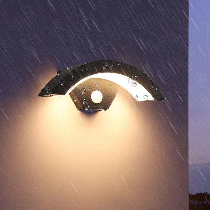 Modern Minimalist Curved Aluminum Acrylic LED Wall Sconce Lamp For Garden | Kalsten