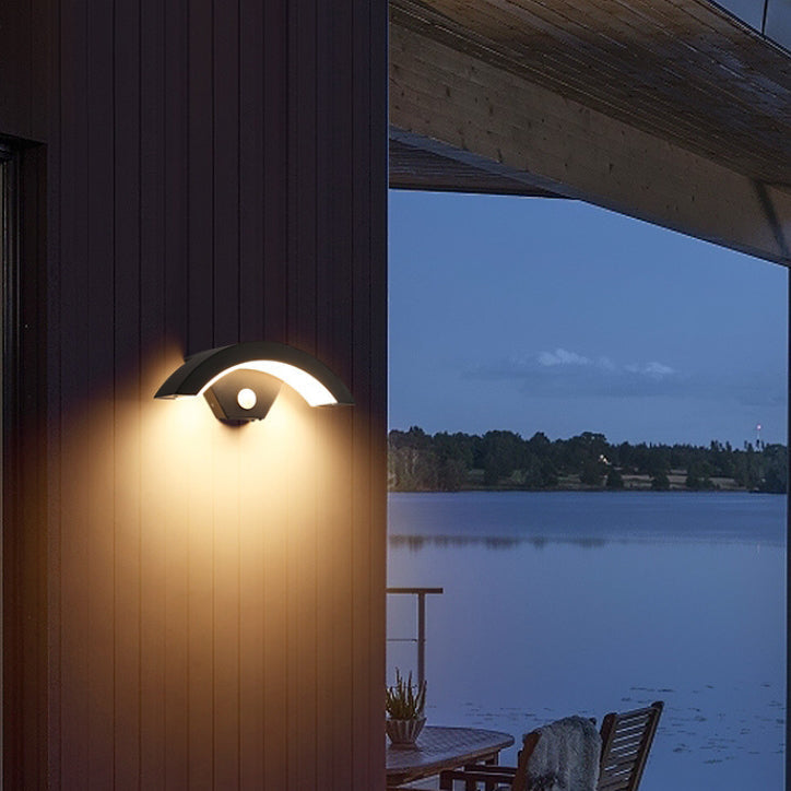 Modern Minimalist Curved Aluminum Acrylic LED Wall Sconce Lamp For Garden | Kalsten