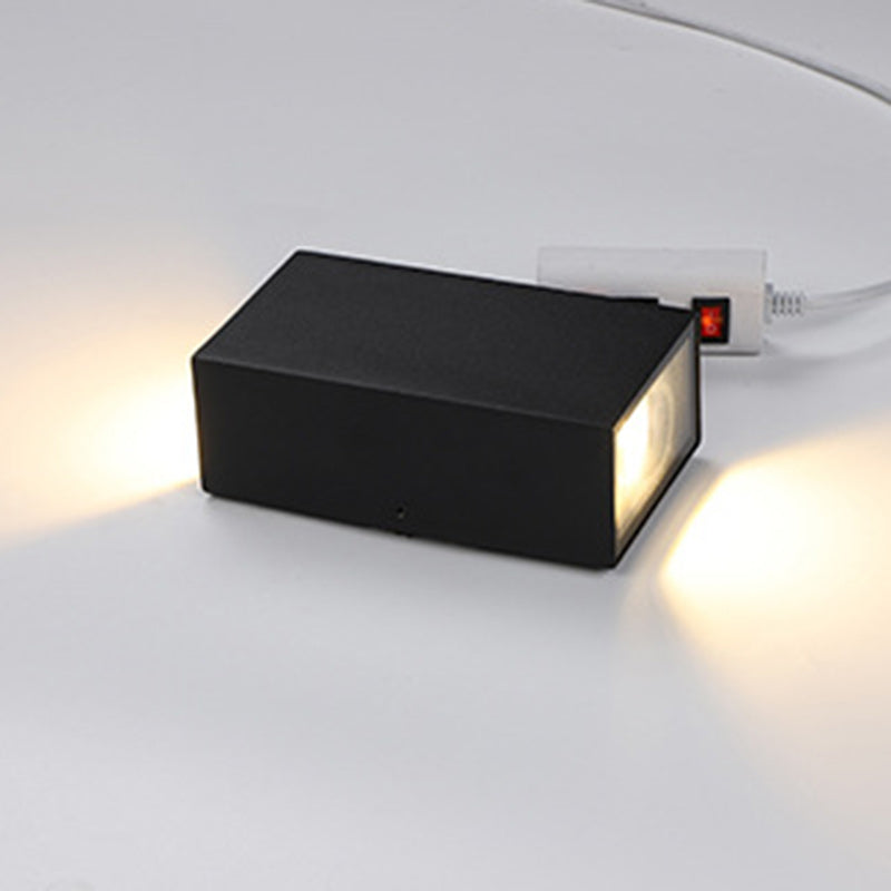 Modern Minimalist Waterproof Rectangular Aluminum LED Outdoor Wall Sconce Lamp For Outdoor Patio | Kalsten
