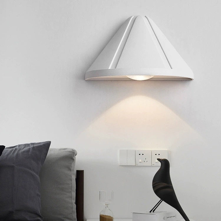 Modern Minimalist Waterproof Triangle Semicircle Die-Cast Aluminum PC LED Wall Sconce Lamp For Outdoor Patio | Kalsten