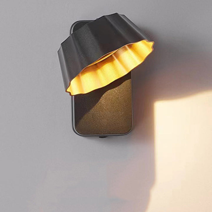 Contemporary Industrial Aluminum Pleated Round Shade LED Outdoor Waterproof Wall Sconce Lamp For Garden | Kalsten