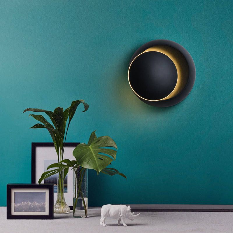 Contemporary Nordic Iron Round Eclipse Rotatable LED Wall Light for Nightstand | Kalsten