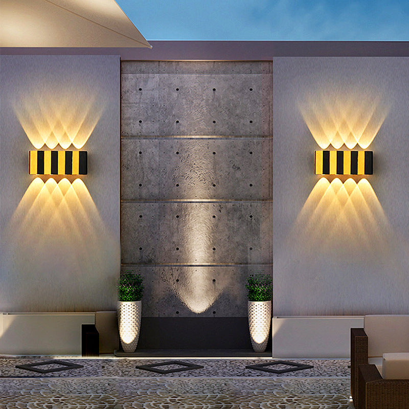 Modern Simplicity Waterproof Aluminum Rectangular Bent Up And Down LED Wall Sconce Lamp For Outdoor Patio | Kalsten