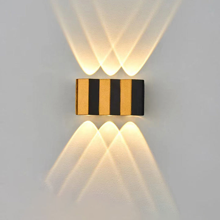 Modern Simplicity Waterproof Aluminum Rectangular Bent Up And Down LED Wall Sconce Lamp For Outdoor Patio | Kalsten