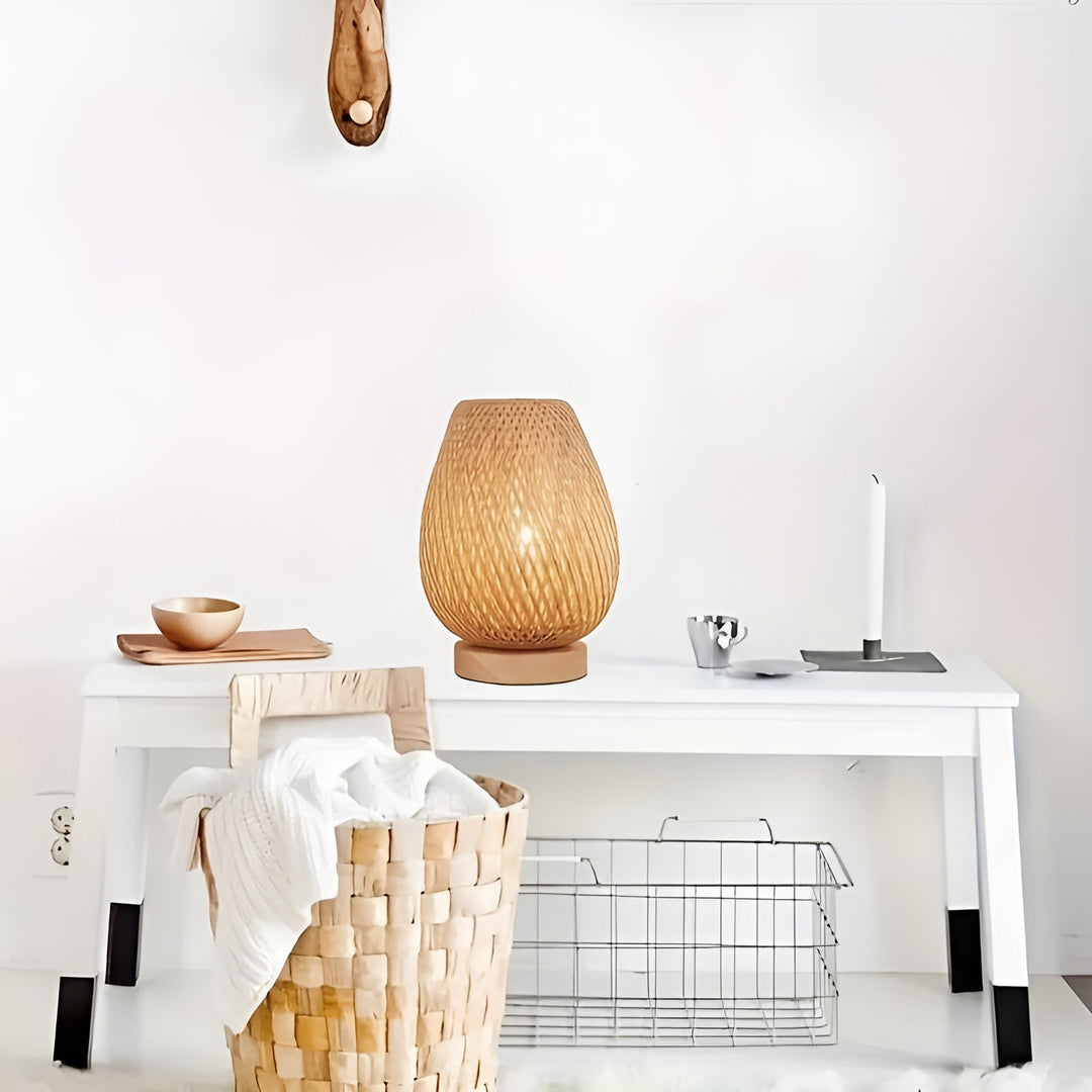 Bamboo Table Lamp with USB Power Supply – Sustainable and Energy-Saving Design | Kalsten