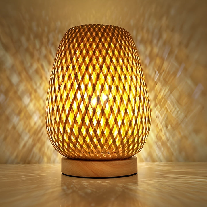 Bamboo Table Lamp with USB Power Supply – Sustainable and Energy-Saving Design | Kalsten