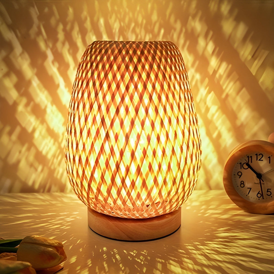 Bamboo Table Lamp with USB Power Supply – Sustainable and Energy-Saving Design | Kalsten